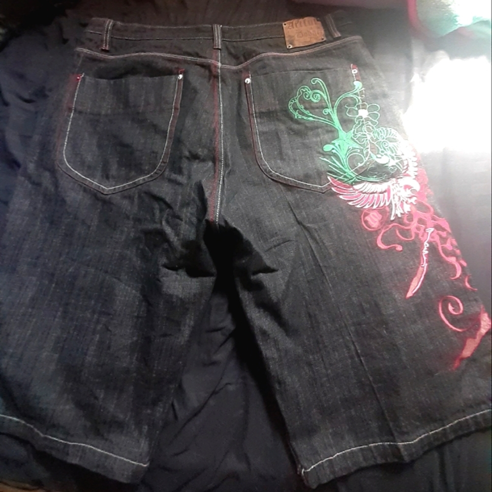artful dodger shorts black with big embroidery